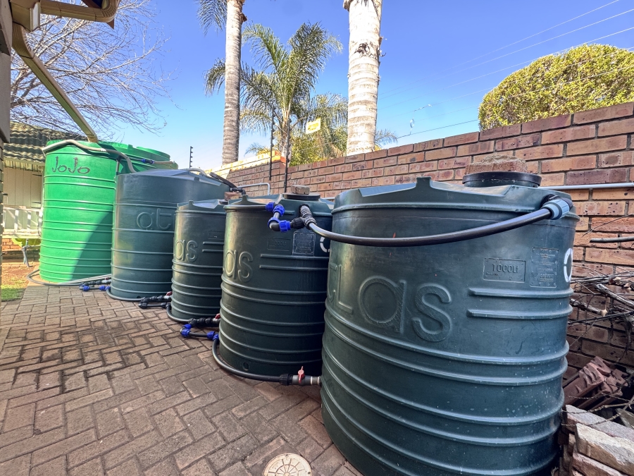 4 Bedroom Property for Sale in Wilkoppies North West